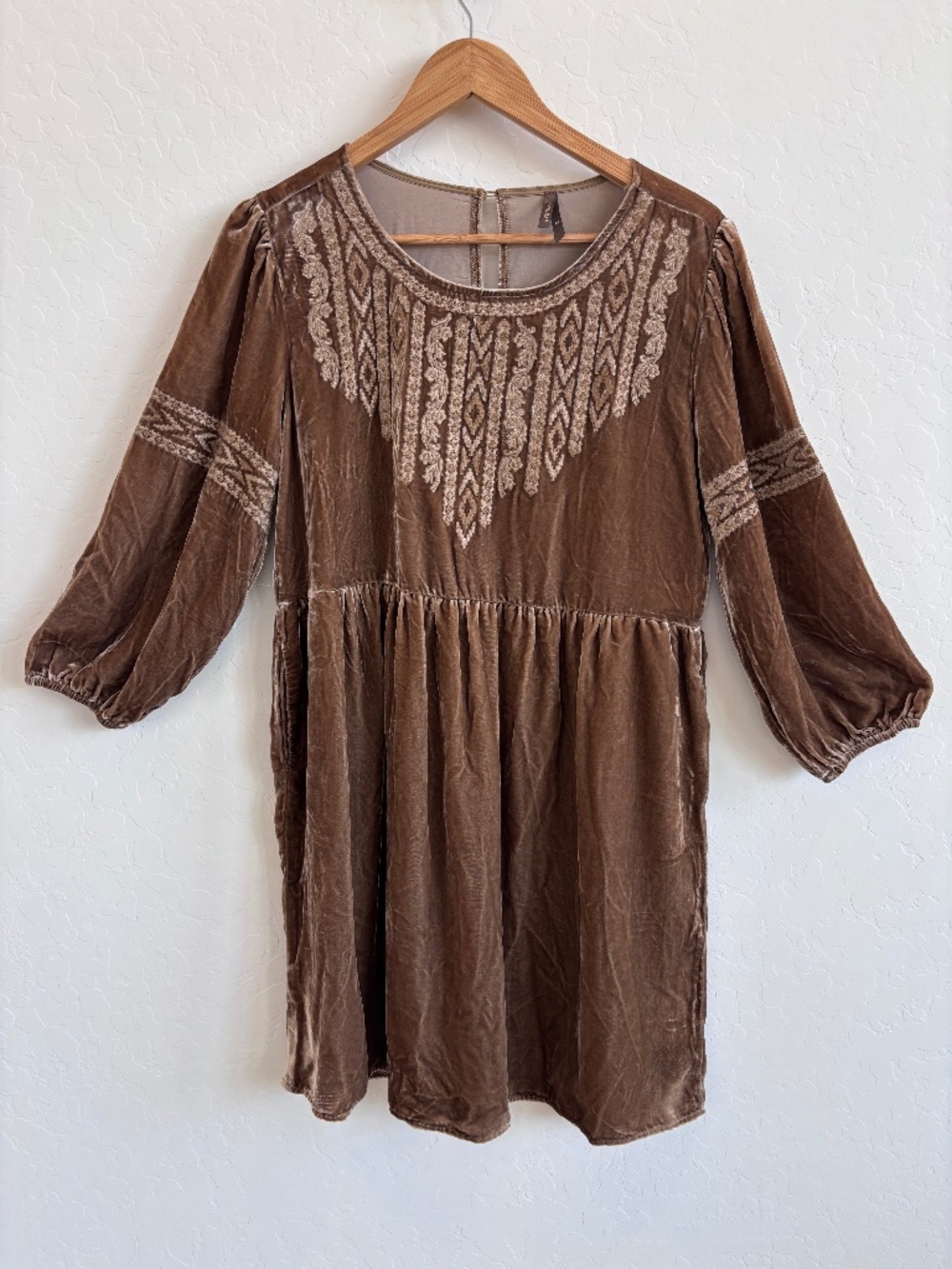 NWT Stetson Khaki Velvet Embroidered Babydoll Dress Medium - Boho Western